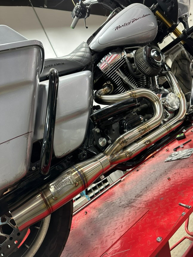 Short Bagger Custom Exhaust